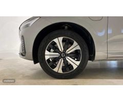 Volvo XC 60 XC60 Recharge Plus, T6 plug-in hybrid eAWD, Electrico/Gasolina, Dark de 2023 con 100 Km