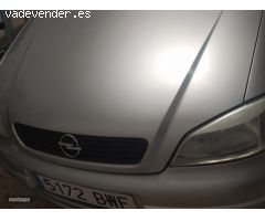 Opel Astra 1.6 16v  confort 5 puertas de 2002 con 239.100 Km por 1.750 EUR. en Granada