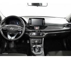Hyundai i30 1.0 TGDI FASTBACK 120 CV de 2019 con 62.700 Km por 16.990 EUR. en Cadiz