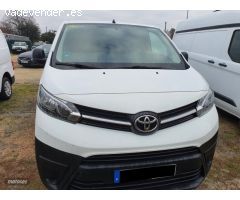 Toyota Proace City FURGON MEDIO BUSSINES L1 de 2018 con 140.000 Km por 14.500 EUR. en Girona