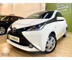 Toyota Aygo 1.0 x play 70cv de 2017 con 118.900 Km por 8.990 EUR. en Sevilla