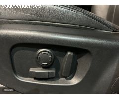 Land Rover Discovery LAND-ROVER  2.0SD4 HSE Aut. 240 CV de 2019 con 73.400 Km por 42.900 EUR. en Cor