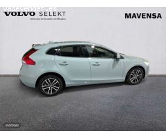 Volvo V 40 V40 T2 Momentum Manual de 2019 con 86.961 Km por 19.800 EUR. en Badajoz