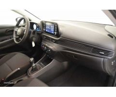 Hyundai i20 1.0 TGDI Klass 100 de 2023 con 10.104 Km por 19.020 EUR. en Islas Baleares