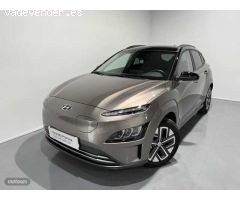 Hyundai Kona Electric Tecno 2C 100kW de 2022 con 9.576 Km por 35.500 EUR. en Badajoz