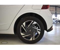 Hyundai i20 1.0 TGDI Klass 100 de 2023 con 14.824 Km por 18.640 EUR. en Islas Baleares