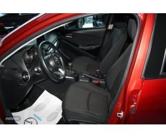 Mazda Mazda2 MAZDA 2 1.5 BLACK TECH EDITION 5P de 2019 con 40.459 Km por 14.900 EUR. en Pontevedra