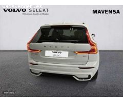 Volvo XC 60 XC60 R-Design, B4 mild hybrid (diesel) de 2022 con 32.456 Km por 49.900 EUR. en Badajoz
