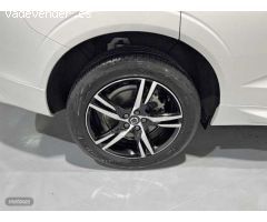 Volvo XC 60 XC60 R-Design, B4 mild hybrid (diesel) de 2022 con 32.456 Km por 49.900 EUR. en Badajoz