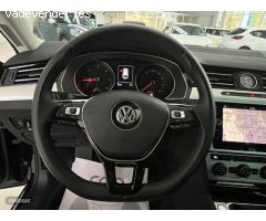 Volkswagen Passat 2.0TDI Advance 110kW de 2019 con 52.000 Km por 20.990 EUR. en Alava