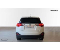 Toyota RAV 4 2.0D ADVANCE 4WD 124 5P de 2015 con 100.212 Km por 19.500 EUR. en A Coruna