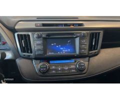 Toyota RAV 4 2.0D ADVANCE 4WD 124 5P de 2015 con 100.212 Km por 19.500 EUR. en A Coruna