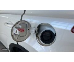 Toyota RAV 4 2.0D ADVANCE 4WD 124 5P de 2015 con 100.212 Km por 19.500 EUR. en A Coruna
