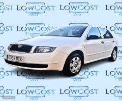 Skoda Fabia 1.2 GASOLINA de 2004 con 120.000 Km por 3.500 EUR. en Pontevedra