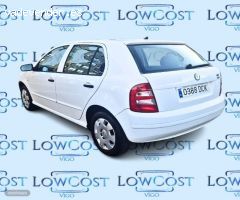 Skoda Fabia 1.2 GASOLINA de 2004 con 120.000 Km por 3.500 EUR. en Pontevedra