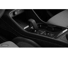 Volvo XC40 XC40 Recharge Plus, T4 plug-in hybrid, Electrico/Gasolina, Bright de 2023 con 8.500 Km po