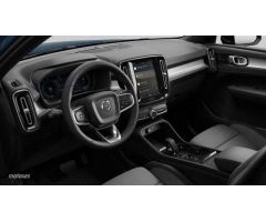 Volvo XC40 XC40 Recharge Plus, T4 plug-in hybrid, Electrico/Gasolina, Bright de 2023 con 8.500 Km po