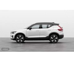 Volvo XC40 XC40 Recharge Core, Electrico Puro, Electrico de 2023 con 7.500 Km por 41.600 EUR. en Cad