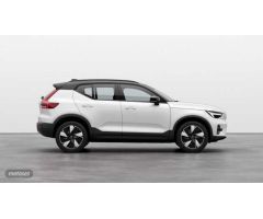 Volvo XC40 XC40 Recharge Core, Electrico Puro, Electrico de 2023 con 7.500 Km por 41.600 EUR. en Cad