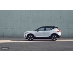 Volvo XC40 XC40 Recharge Core, Electrico Puro, Electrico de 2023 con 7.500 Km por 41.600 EUR. en Cad