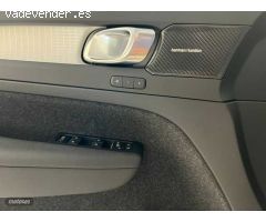 Volvo XC40 XC40 Recharge Plus, T4 plug-in hybrid, Electrico/Gasolina, Dark de 2023 con 6 Km por 45.5