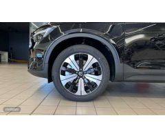 Volvo XC40 XC40 Recharge Plus, T4 plug-in hybrid, Electrico/Gasolina, Dark de 2023 con 6 Km por 45.5
