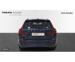 Volvo XC 60 XC60 Core, B4 (gasolina), Gasolina de 2023 con 11.320 Km por 44.900 EUR. en Valencia
