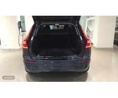 Volvo XC 60 XC60 Core, B4 (gasolina), Gasolina de 2023 con 11.320 Km por 44.900 EUR. en Valencia