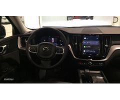 Volvo XC 60 XC60 Core, B4 (gasolina), Gasolina de 2023 con 11.320 Km por 44.900 EUR. en Valencia