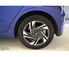 Hyundai i20 1.0 TGDI Klass 100 de 2023 con 11.030 Km por 17.900 EUR. en Valencia