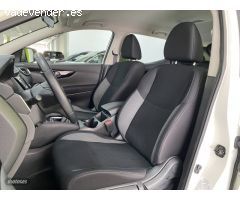Nissan Qashqai 1.5 DCI 85kW (115CV) 4x2 Acenta de 2021 con 33.000 Km por 22.400 EUR. en Malaga