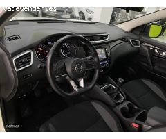 Nissan Qashqai 1.5 DCI 85kW (115CV) 4x2 Acenta de 2021 con 33.000 Km por 22.400 EUR. en Malaga