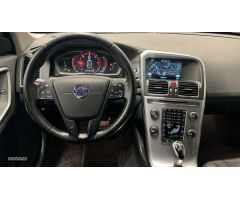 Volvo XC 60 XC60 D3 Kinetic Automatico de 2016 con 91.256 Km por 23.900 EUR. en A Coruna