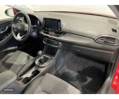 Hyundai i30 1.5 DPI Klass SLX 110 de 2023 con 15.926 Km por 18.990 EUR. en Alicante