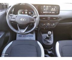 Hyundai i10 1.0 MPI Essence de 2023 con 12 Km por 13.900 EUR. en Segovia