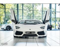 Lamborghini Aventador LP 700-4 LIFT CAMARA 20  CARBONO 700CV de 2012 con 40.700 Km por 325.000 EUR.