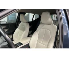 Volvo XC40 2.0 D3 INSCRIPTION AUTO 150 5P de 2020 con 112.750 Km por 32.900 EUR. en A Coruna