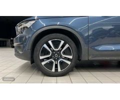 Volvo XC40 2.0 D3 INSCRIPTION AUTO 150 5P de 2020 con 112.750 Km por 32.900 EUR. en A Coruna