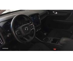 Volvo XC40 XC40 T3 Manual de 2018 con 104.580 Km por 25.500 EUR. en Alicante
