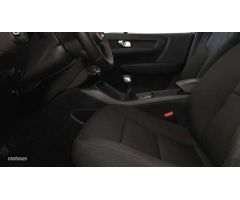 Volvo XC40 XC40 T3 Manual de 2018 con 104.580 Km por 25.500 EUR. en Alicante