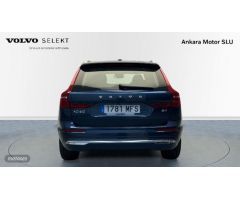 Volvo XC 60 XC60 Plus, B4 (gasolina), Gasolina, Bright de 2023 con 14.105 Km por 51.700 EUR. en Alic