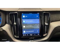 Volvo XC 60 XC60 Plus, B4 (gasolina), Gasolina, Bright de 2023 con 14.105 Km por 51.700 EUR. en Alic