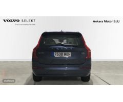 Volvo XC 90 XC90 Core, B5 (diesel) AWD, Diesel, 7 Asientos de 2023 con 18.389 Km por 62.500 EUR. en