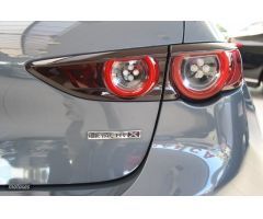 Mazda Mazda3 2.0 e-SKYACTIV-X ZENITH SAFETY  5P de 2020 con 46.425 Km por 24.500 EUR. en Pontevedra