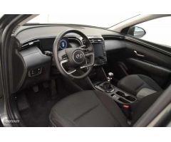 Hyundai Tucson Tucson 1.6 CRDI Maxx 4x2 de 2022 con 15.550 Km por 28.600 EUR. en Sevilla