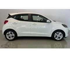 Hyundai i10 1.0 MPI Klass de 2023 con 14.390 Km por 15.490 EUR. en Tarragona