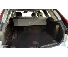 Volvo XC 60 XC60 B4 (D4) AWD Inscription Automatico de 2019 con 32.920 Km por 40.100 EUR. en Madrid