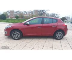 Renault Megane 1.2i 115CV GT 70.000 KMS de 2014 con 70.000 Km por 8.950 EUR. en Madrid