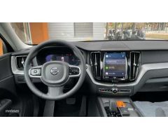 Volvo XC 60 XC60 Recharge Plus, T6 plug-in hybrid eAWD, Electrico de 2023 con 10 Km por 59.900 EUR.