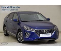 Hyundai Ioniq 1.6 GDI Style de 2021 con 16.000 Km por 26.900 EUR. en Palencia